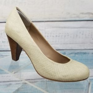 Kenneth Cole Reaction Womens Beige Pumps 6